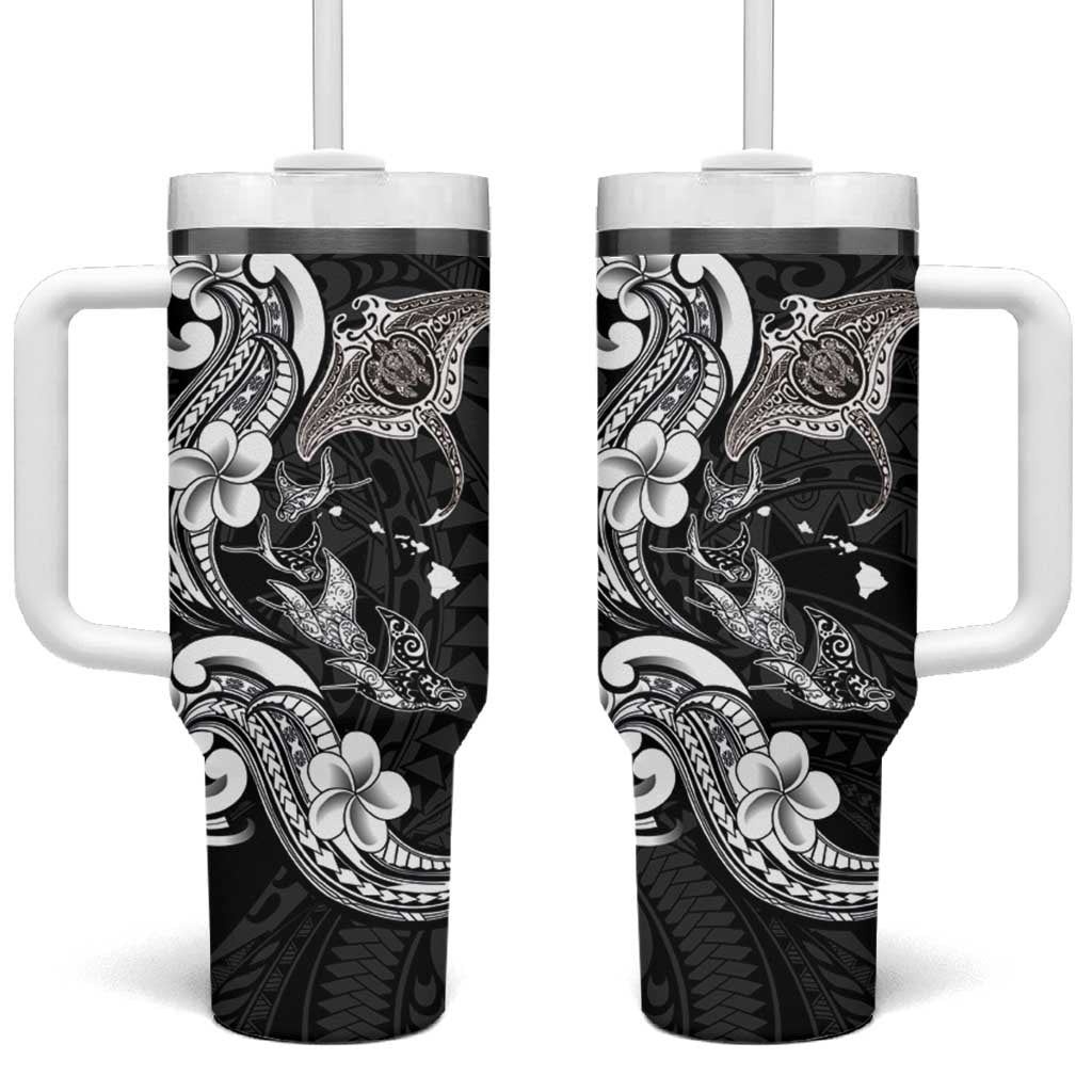 Hawaiian Manta Rays Tumbler With Handle Tribal Hibiscus Polynesian Tattoos Black Color - Polynesian Pride