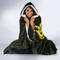 Hawaiian Manta Rays Hooded Blanket Tribal Hibiscus Polynesian Tattoos Yellow Color - Polynesian Pride