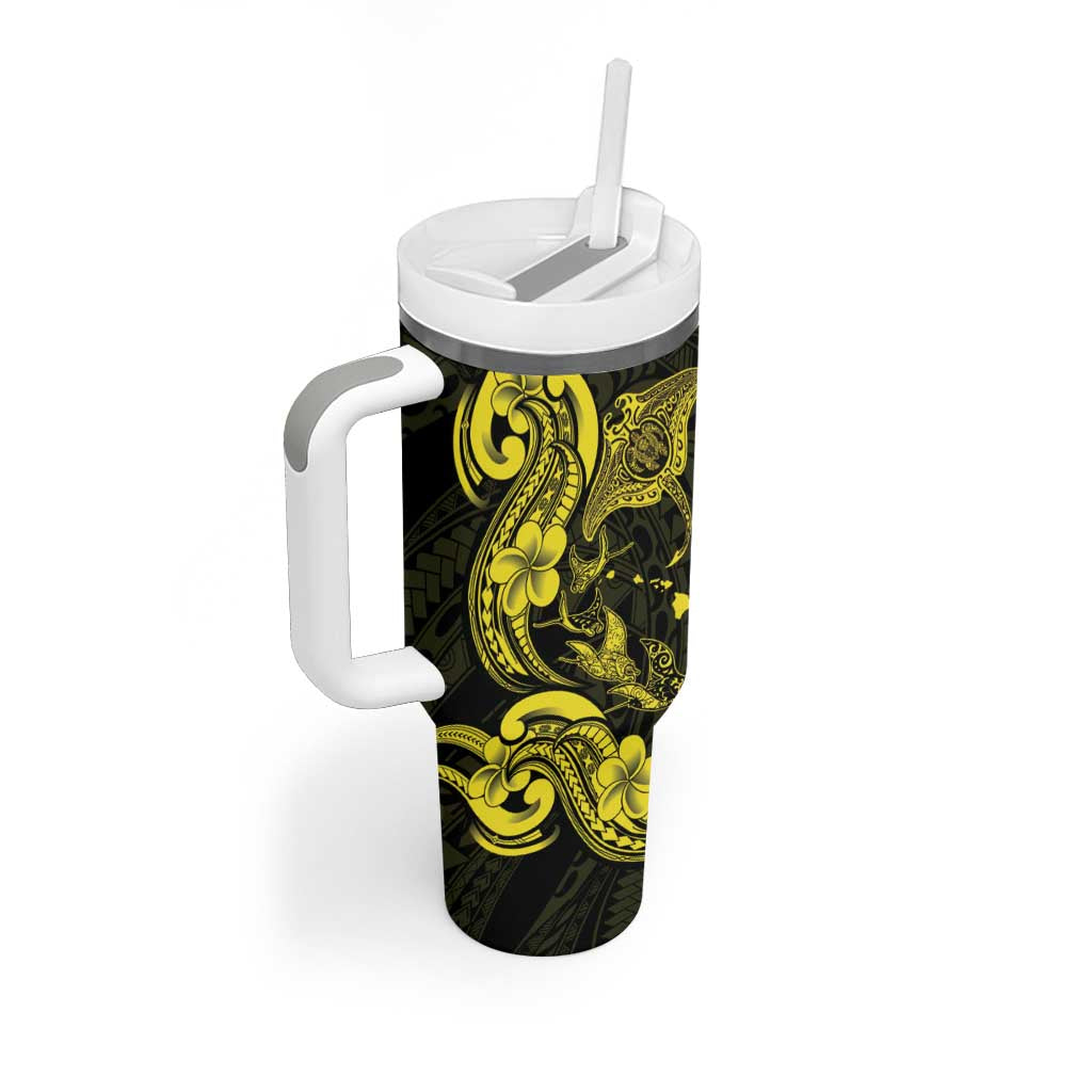 Hawaiian Manta Rays Tumbler With Handle Tribal Hibiscus Polynesian Tattoos Yellow Color - Polynesian Pride
