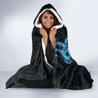 Hawaiian Manta Rays Hooded Blanket Tribal Hibiscus Polynesian Tattoos Blue Color - Polynesian Pride