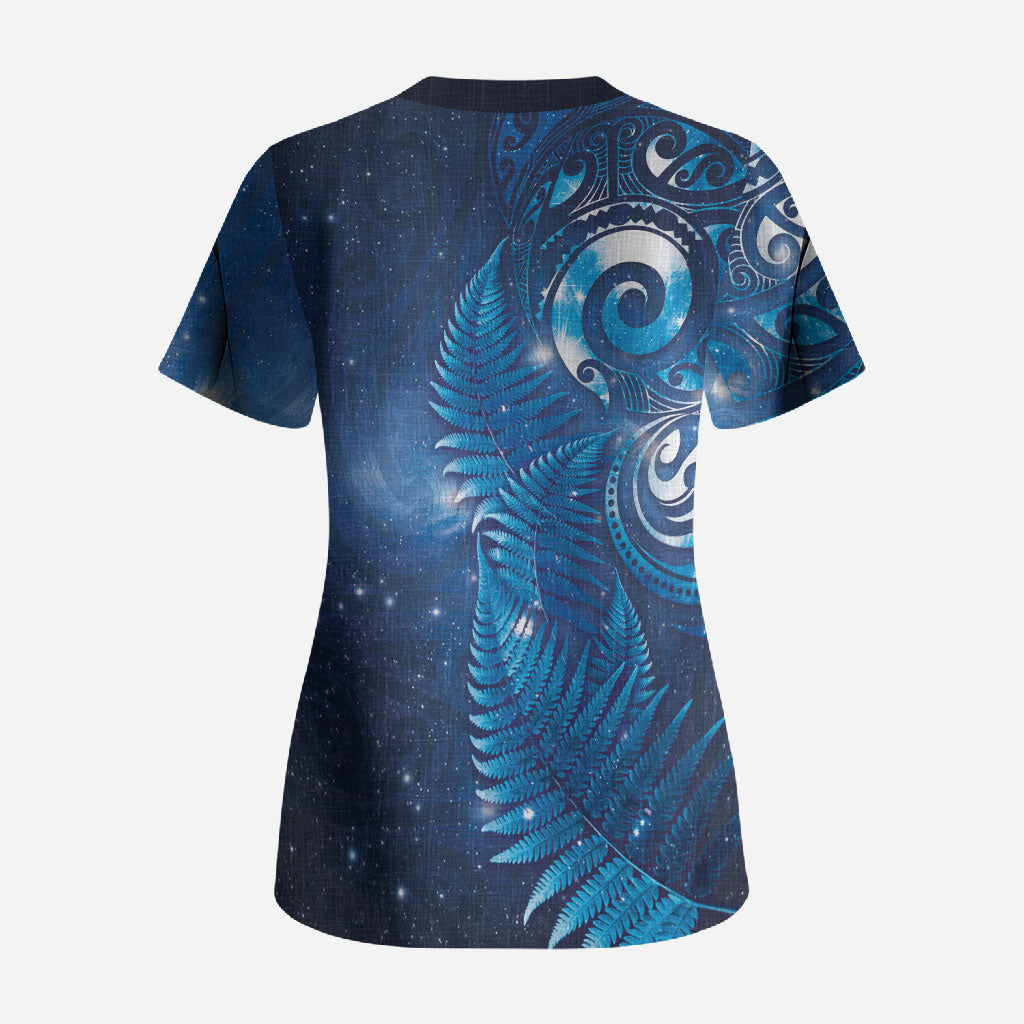 Aotearoa New Zealand New Year Scrub Top Tribal Koru Tattoo Blue Galaxy Maori Silver Fern LT03 - Polynesian Pride
