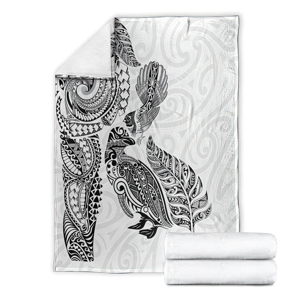 Aotearoa Moko Tribal Tattoo Blanket New Zealand Maori Penguin and Fantail White Color