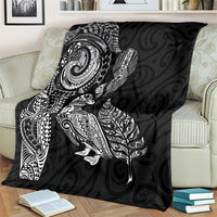Aotearoa Moko Tribal Tattoo Blanket New Zealand Maori Penguin and Fantail Black Color