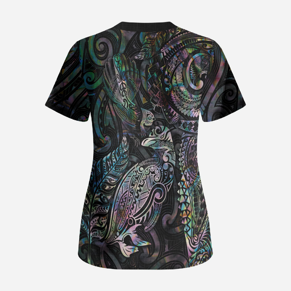 Aotearoa Moko Tribal Tattoo Scrub Top New Zealand Maori Penguin and Fantail Paua Shell Style