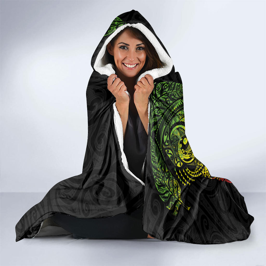 Aotearoa Moko Tribal Tattoo Hooded Blanket New Zealand Maori Penguin and Fantail Reggae Style LT03 - Polynesian Pride