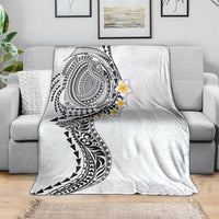 Hawaiian Tribal Tattoo and Plumeria Blanket Polynesian Pattern White Color