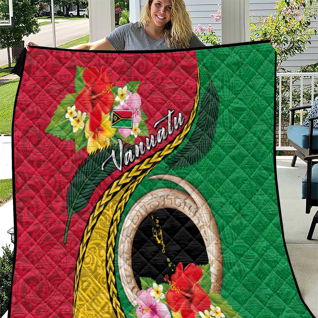 Vanuatu Tribal Boar Tusk Quilt Tropical Plants with Namele and Melanesian Pattern