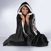 Hawaii Aloha Tropical Leaves and Flower Hooded Blanket with Polynesian Art Tattoo Black Color - Polynesian Pride