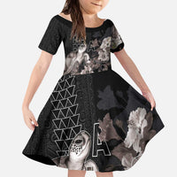 Hawaii Aloha Turtle Hibiscus and Leaves Kid Short Sleeve Dress with Polynesian and Kakau Tattoos Black Color - Polynesian Pride