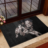 Hawaii Aloha Turtle Hibiscus and Leaves Rubber Doormat with Polynesian and Kakau Tattoos Black Color - Polynesian Pride