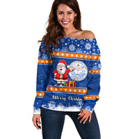 Personalised Marshall Islands Christmas Off Shoulder Sweater Santa Claus and Coat of Arms Mix Polynesian Xmas Style LT03 Women Blue - Polynesian Pride