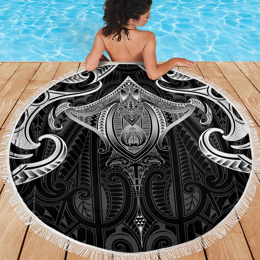 New Zealand Aotearoa Beach Blanket Maori Manta Ray Moko Black - Polynesian Pride