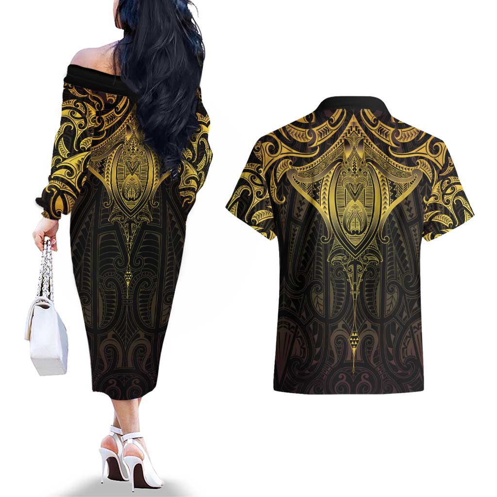 New Zealand Aotearoa Couples Matching Off The Shoulder Long Sleeve Dress and Hawaiian Shirt Maori Manta Ray Moko Gold - Polynesian Pride