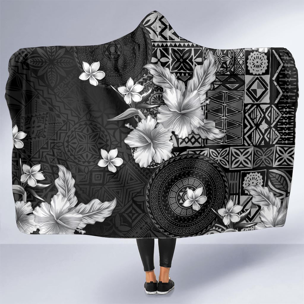 Hawaii Tapa Pattern With Black Hibiscus Hooded Blanket