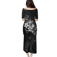 Hawaii Honu Puletasi Polynesian Curves Plumeria Grayscale - Polynesian Pride