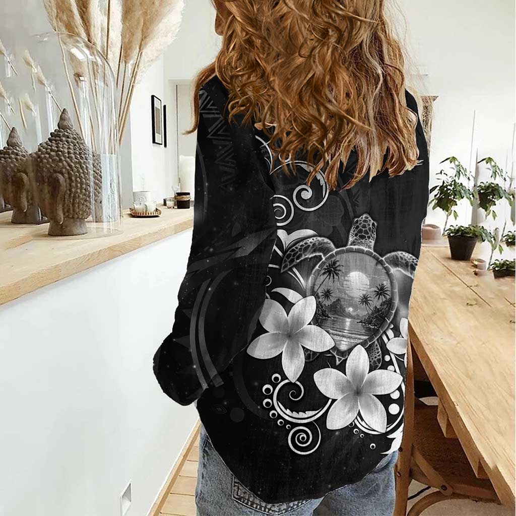 Hawaii Honu Women Casual Shirt Polynesian Curves Plumeria Grayscale - Polynesian Pride