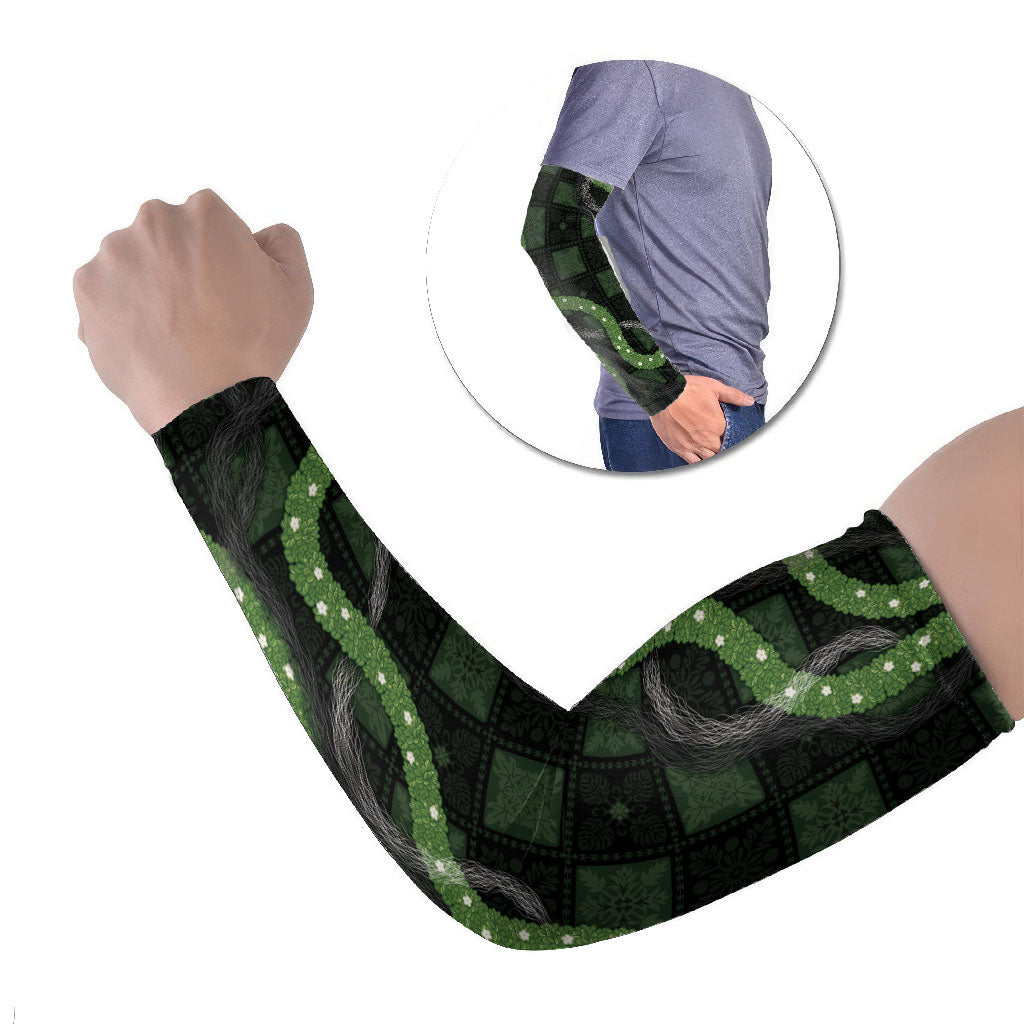 Hawaiian Quilt Arm Sleeves Pele Hair Hinahina Lei Black Version