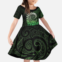 New Zealand Maori Koru Fern Family Matching Summer Maxi Dress and Hawaiian Shirt Spiral Polynesian Style Green LT05 Daughter's Dress Green - Polynesian Pride