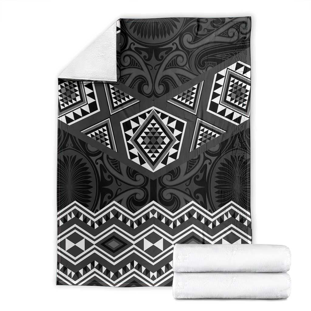 New Zealand Aotearoa Blanket Black Taniko Art Maori Pattern