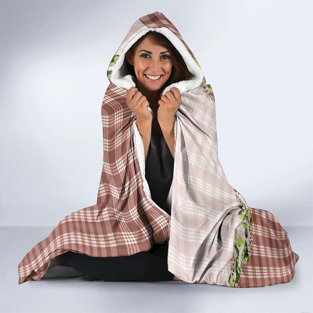 Mocha Hawaii Palaka Hooded Blanket Maile Pikake Honohono Orchid Lei