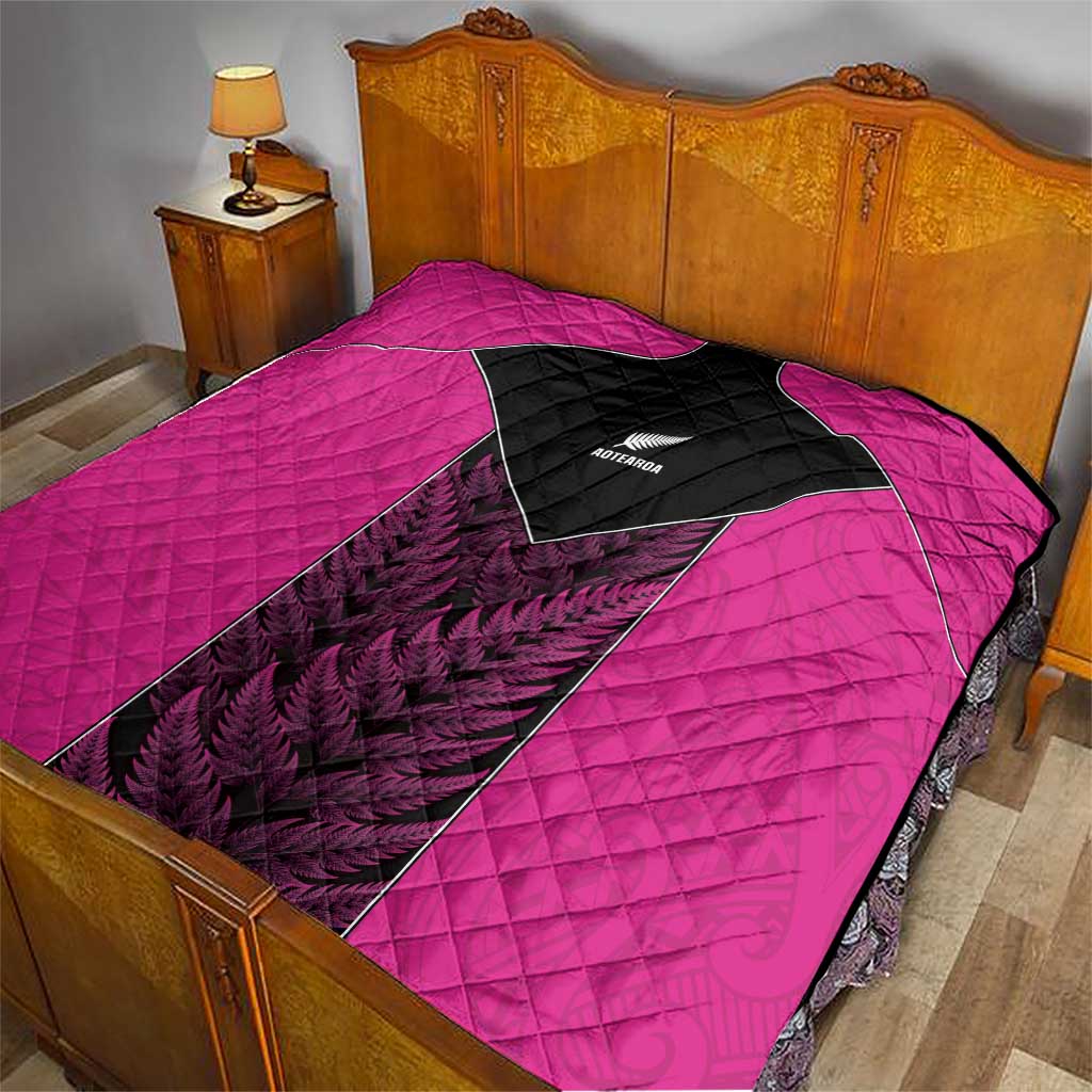 New Zealand Fern Rugby Quilt Pink Maori Pattern