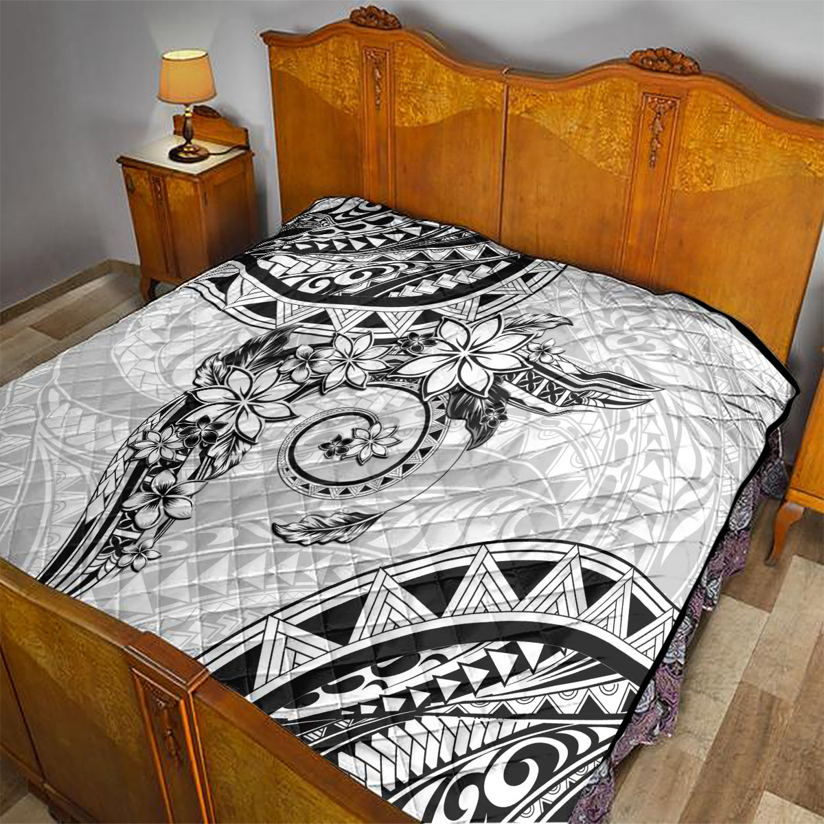 Polynesian Pattern With Plumeria Flowers Quilt White LT05 - Polynesian Pride