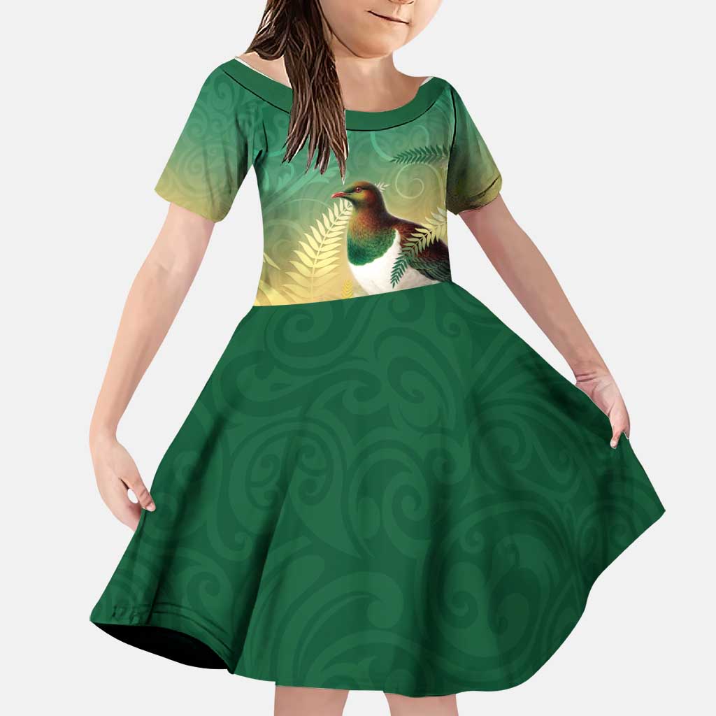 New Zealand Pigeon Kereru Family Matching Short Sleeve Bodycon Dress and Hawaiian Shirt Maori Fern Art Green Gradient LT05 Daughter's Dress Green - Polynesian Pride