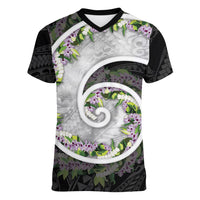 Piko Hawaii Women V-Neck T-Shirt Polynesian Pattern With Maile Pikake Honohono Lei