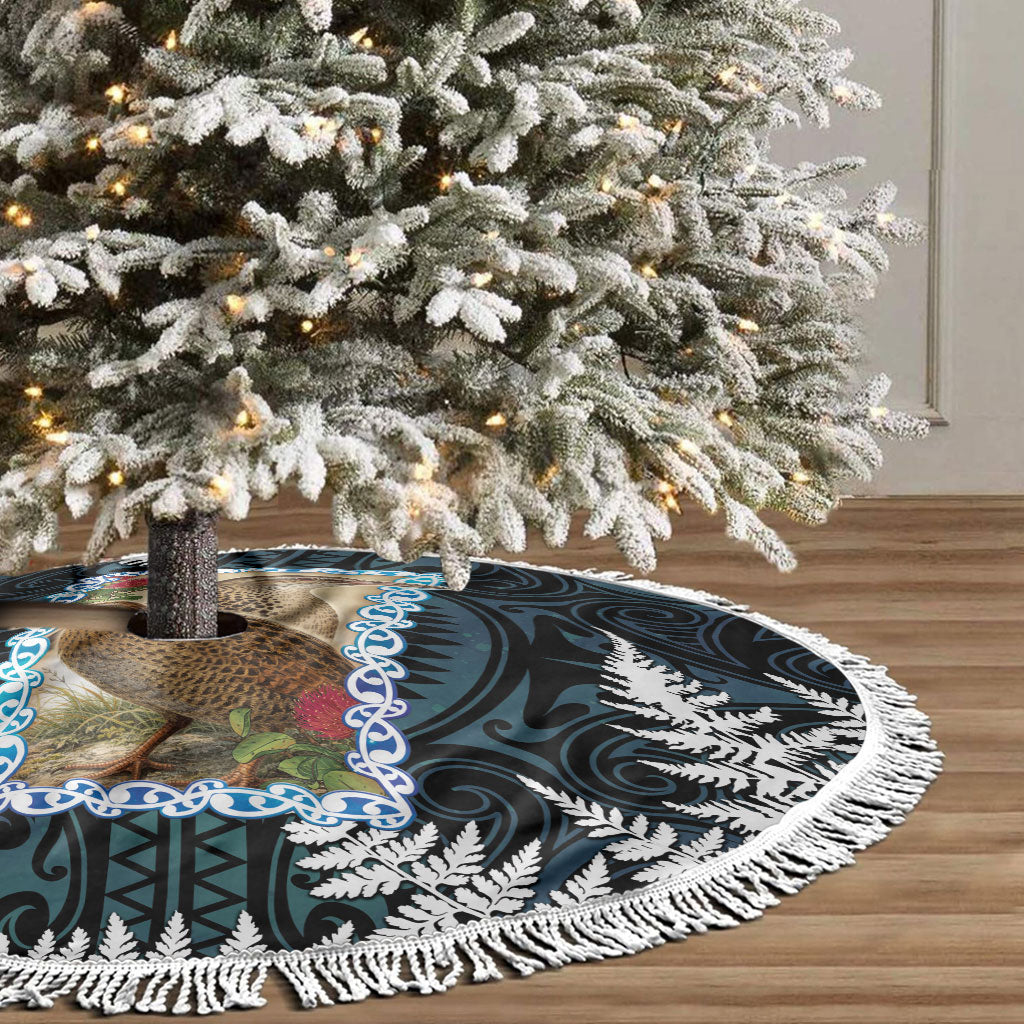 New Zealand Weka Tree Skirt Maori Hen Koru Pattern