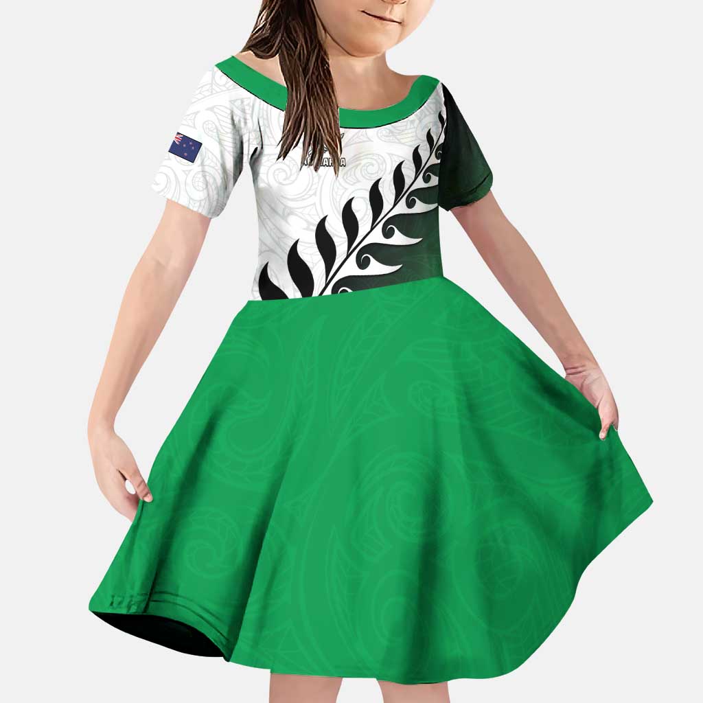 Custom New Zealand Football Family Matching Puletasi and Hawaiian Shirt Go Aotearoa LT05 Daughter's Dress Green - Polynesian Pride