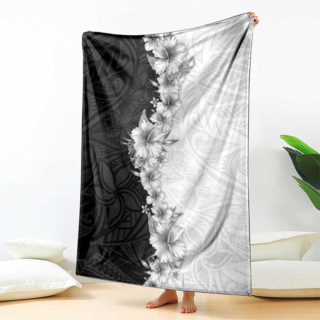 Hawaii Hibiscus Flowers Blanket Grayscale Polynesian Pattern