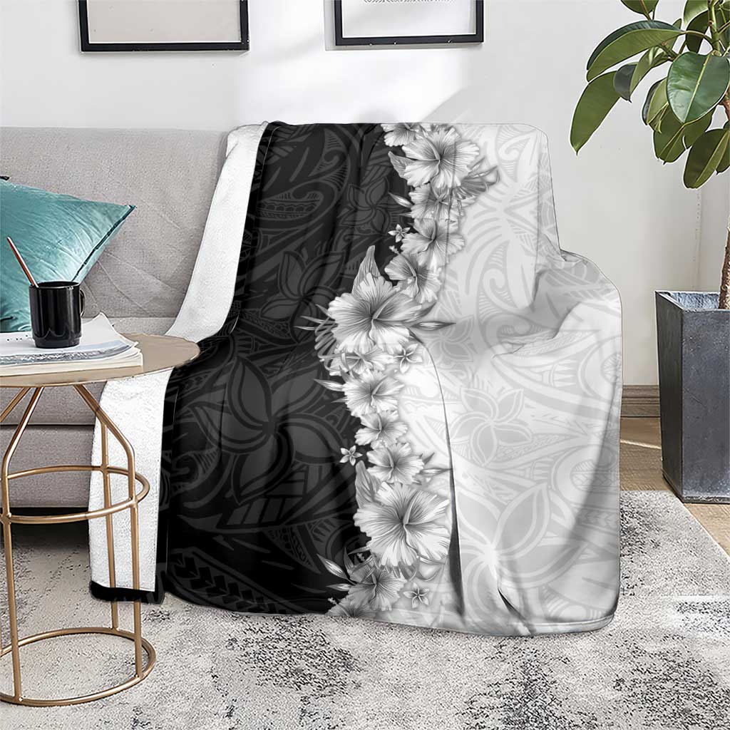 Hawaii Hibiscus Flowers Blanket Grayscale Polynesian Pattern
