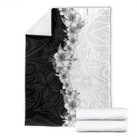 Hawaii Hibiscus Flowers Blanket Grayscale Polynesian Pattern