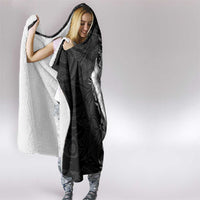 Hawaii Hibiscus Flowers Hooded Blanket Grayscale Polynesian Pattern