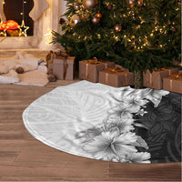 Hawaii Hibiscus Flowers Tree Skirt Grayscale Polynesian Pattern