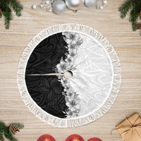 Hawaii Hibiscus Flowers Tree Skirt Grayscale Polynesian Pattern