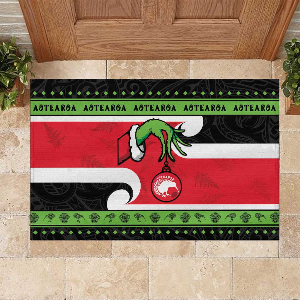 New Zealand Funny Christmas Rubber Doormat Maori Tiki LT05 Black - Polynesian Pride