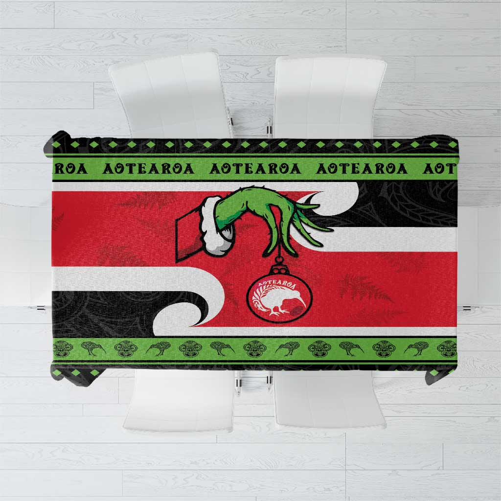New Zealand Funny Christmas Tablecloth Maori Tiki LT05 Black - Polynesian Pride