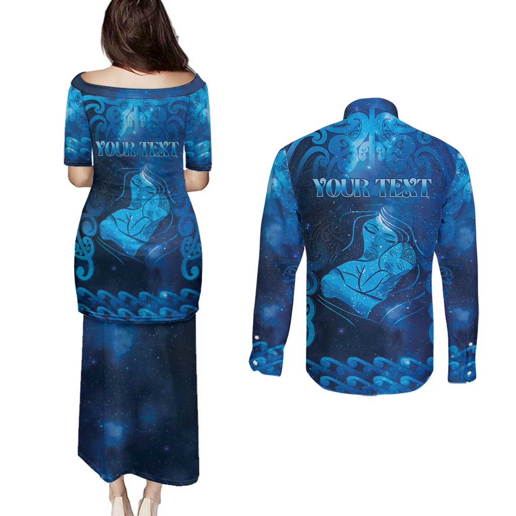 Personalised New Zealand Mother's Day Couples Matching Puletasi and Long Sleeve Button Shirt Ko Te Whaea Te Takere O Te Waka LT05 - Polynesian Pride