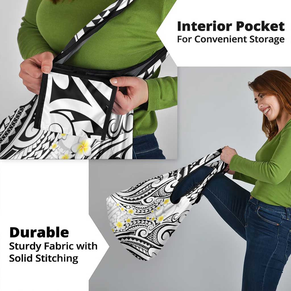 Plumeria With White Polynesian Tattoo Pattern Grocery Bag