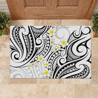 Plumeria With White Polynesian Tattoo Pattern Rubber Doormat