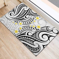 Plumeria With White Polynesian Tattoo Pattern Rubber Doormat