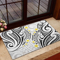 Plumeria With White Polynesian Tattoo Pattern Rubber Doormat