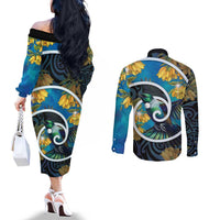 New Zealand Tui Bird Couples Matching Off The Shoulder Long Sleeve Dress and Long Sleeve Button Shirt Maori Koru With Kowhai Flowers LT05 - Polynesian Pride