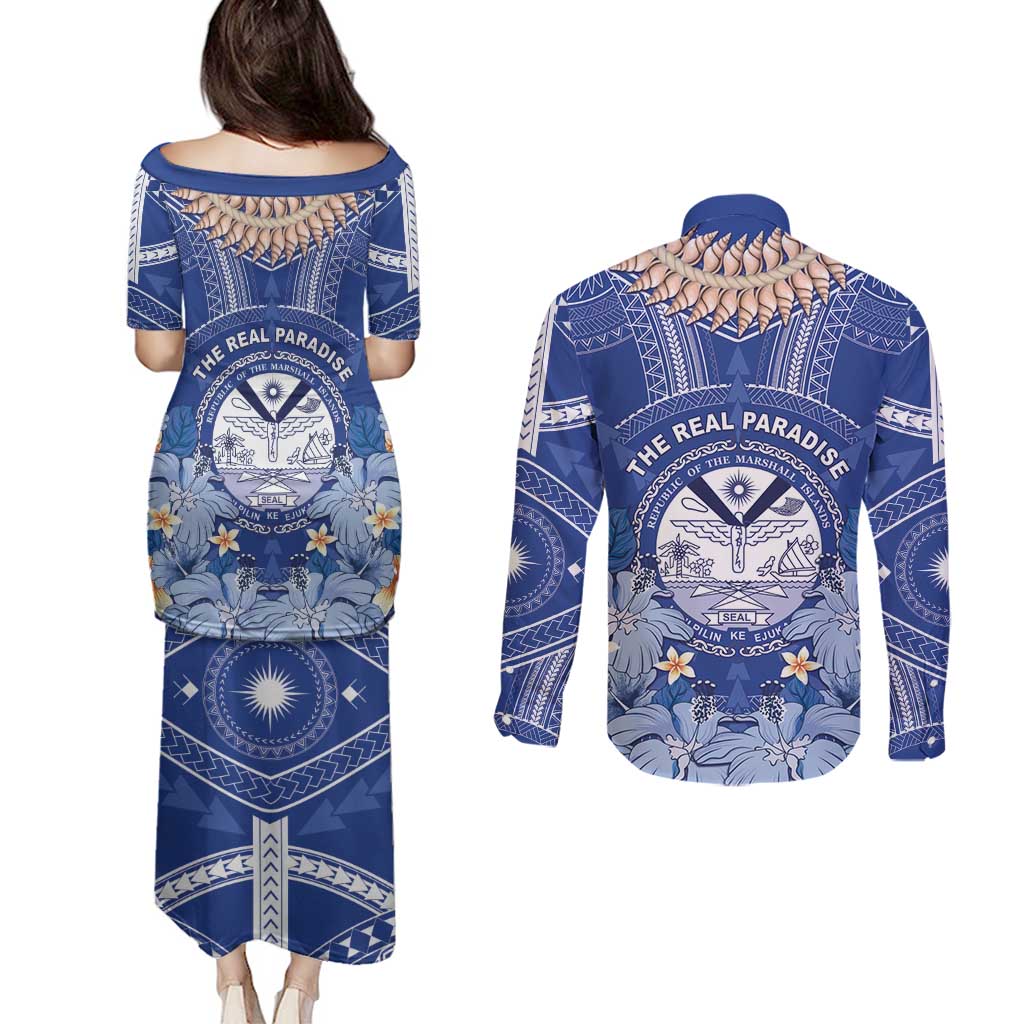 Marshall Islands Jemenei Day Couples Matching Puletasi and Long Sleeve Button Shirt Polynesian Tribal Tattoo Seashell Necklace