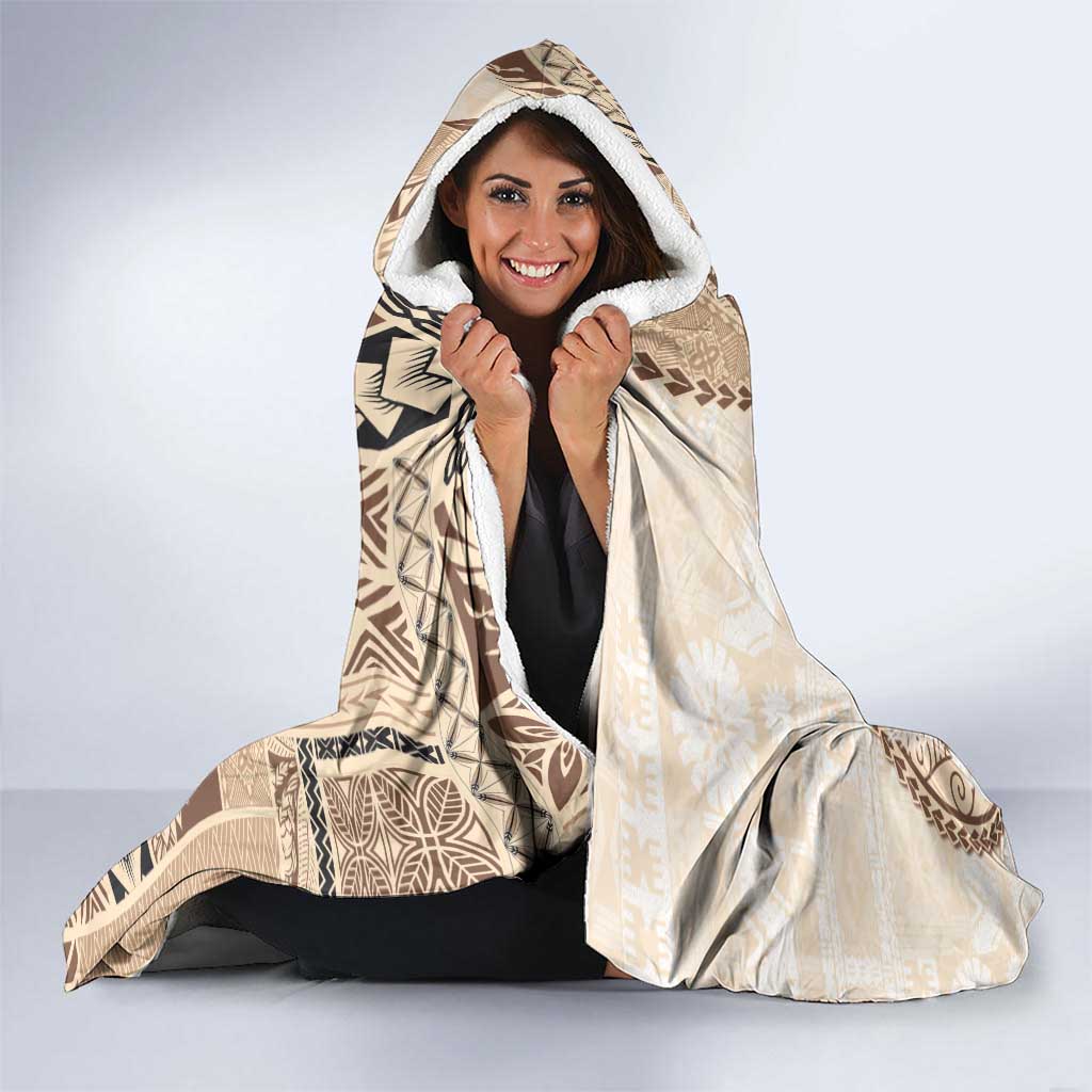 Samoa Siapo Elegant Hooded Blanket Hibiscus Beige Motifs - Polynesian Pride