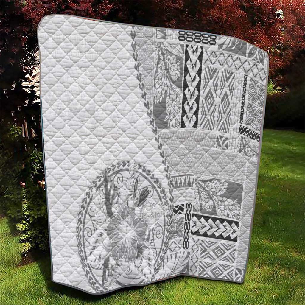 Samoa Siapo Elegant Quilt Hibiscus White Motifs - Polynesian Pride