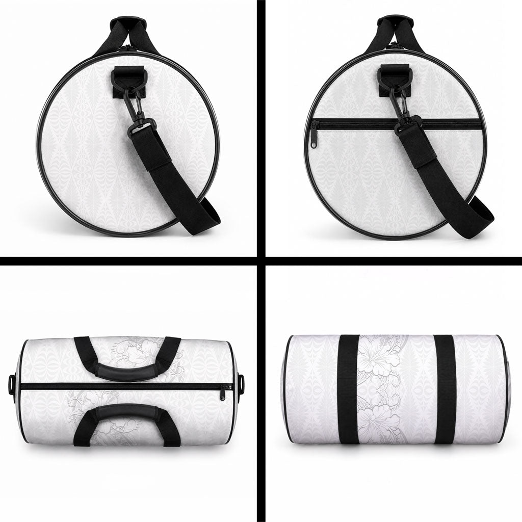 Tokelau White Sunday Duffle Bag Elegant Hibiscus Polynesian Tribal Pattern