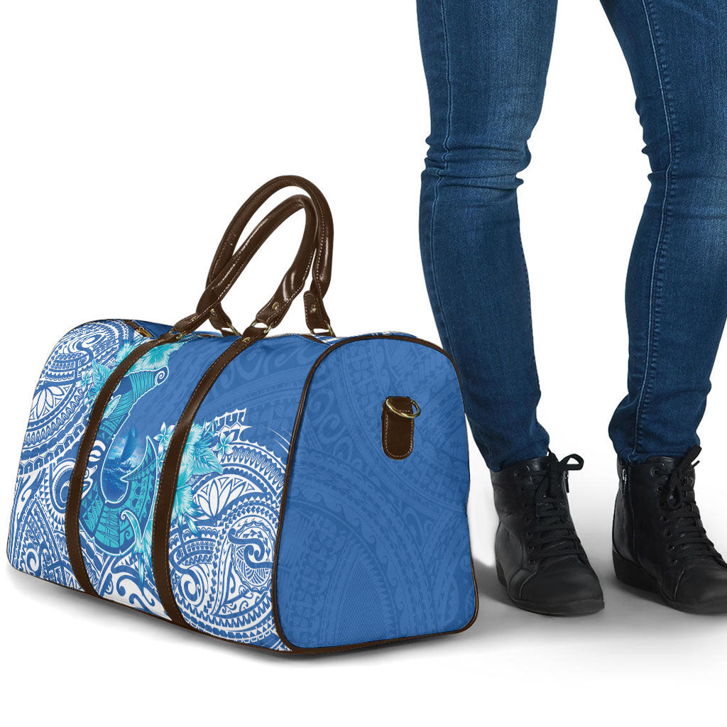 Hawaii Discoverers Day Travel Bag Polynesian Fish Hook With Hibiscus Blue