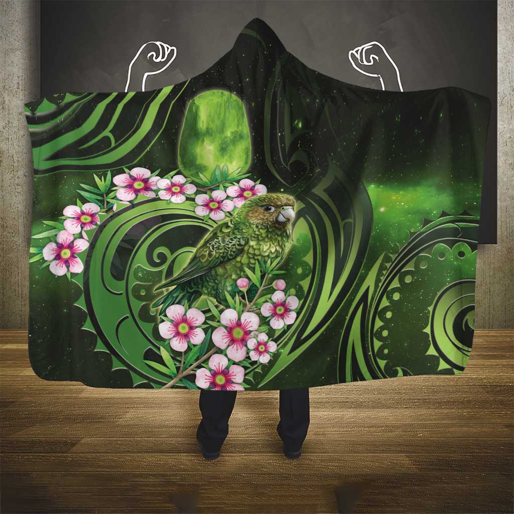 New Zealand Aotearoa Kakapo Hooded Blanket Maori Pattern With Manuka Galaxy Style - Polynesian Pride